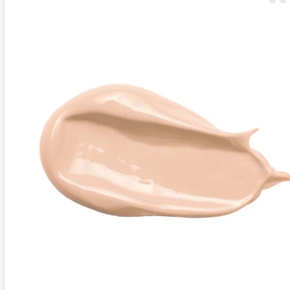 One/Size Beauty Turn up the Base Blurring Foundation Fair 3 BNIB - Picture 9 of 14